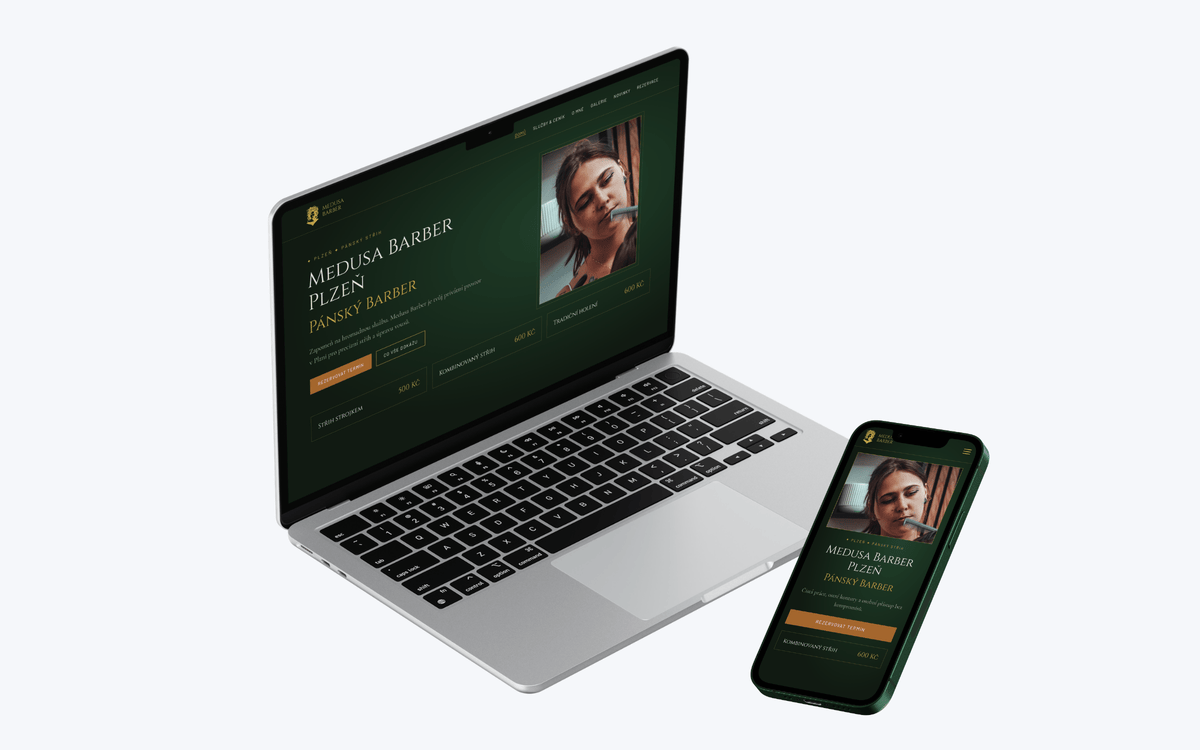 Web Medusa Barber na notebooku a mobilu